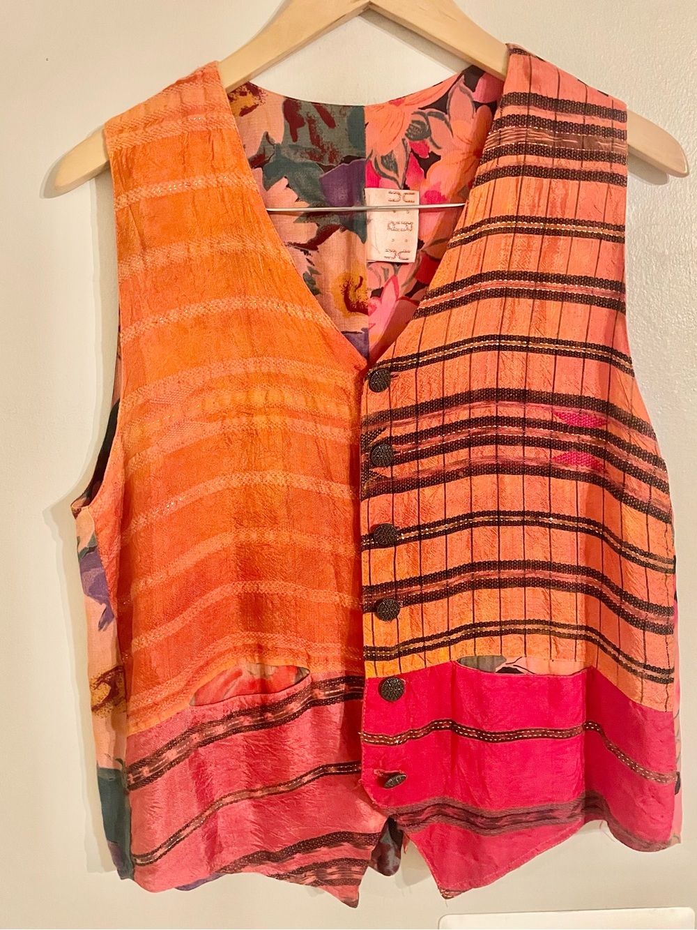 Vintage URU Vest multicolored Pattern Patchwork One Size Made In USA- EUC